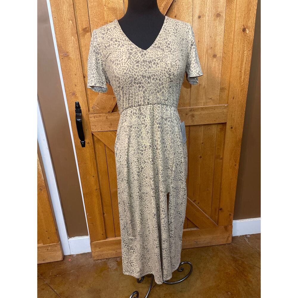 WAYF NWT Nordstrom Full Length Dress Slit Medium Comfortable Stretch